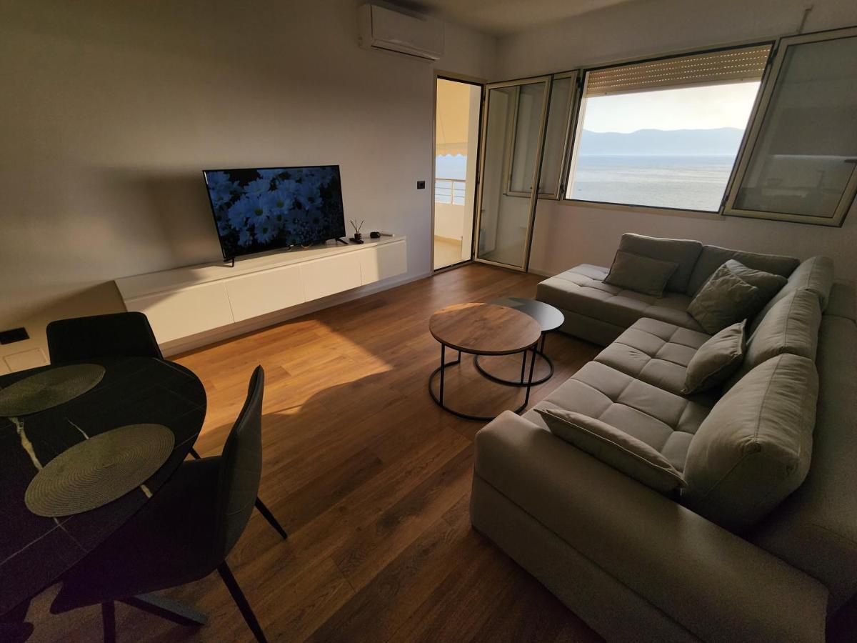 Cloud 10 Apartment Vlore Bagian luar foto